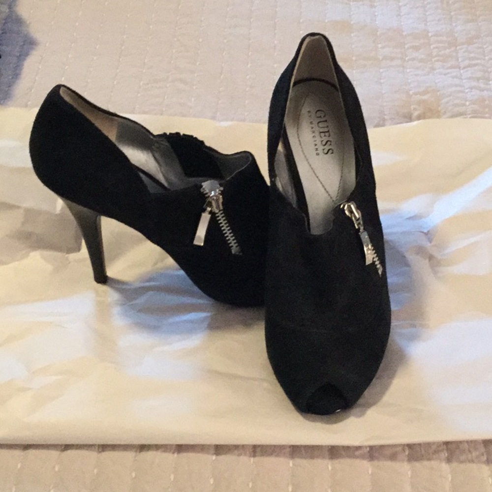 Guess by Marciano suede booties. Sz 9